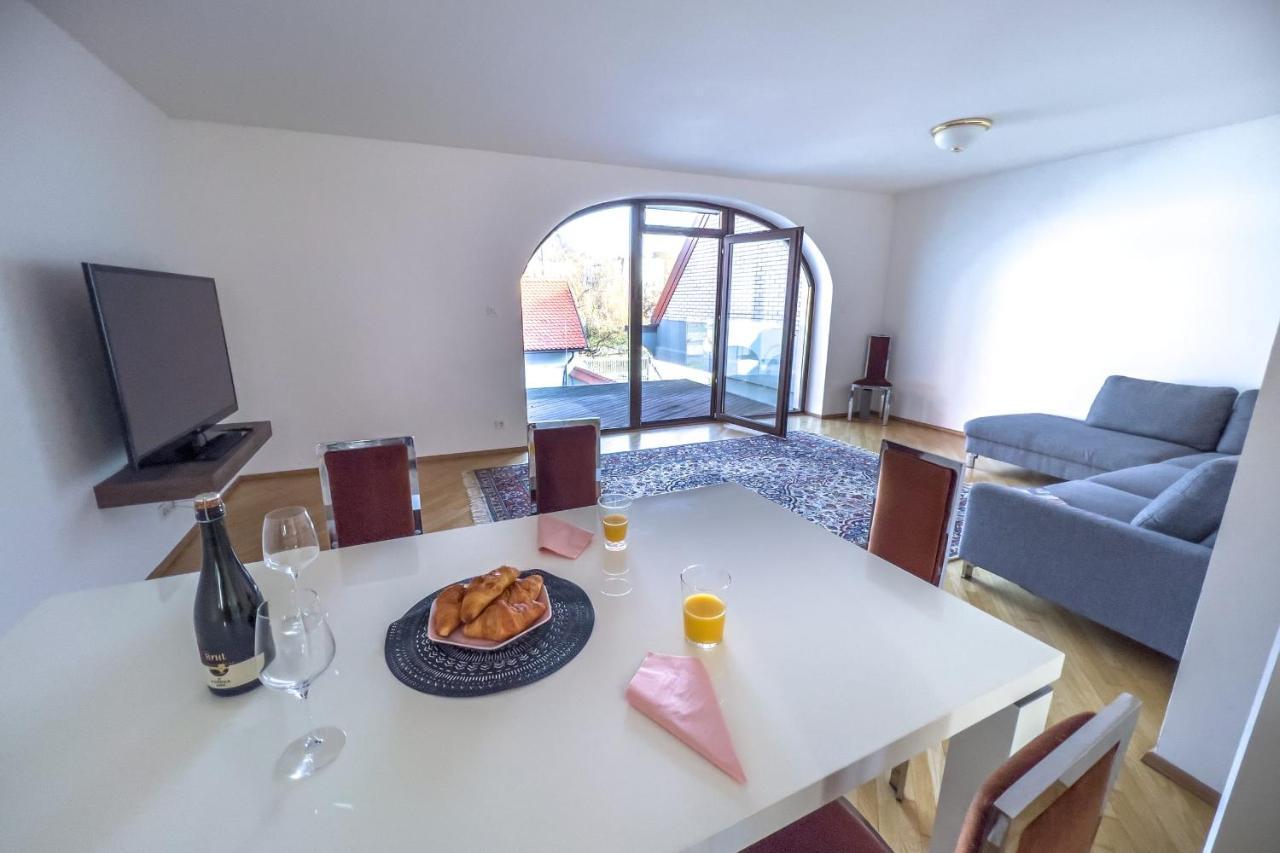 Riverside Ljubljanica With Private Parking Apartment Любляна Екстериор снимка